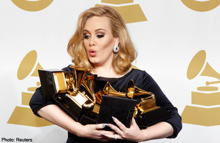 20120213.171837_adele_grammy.jpg