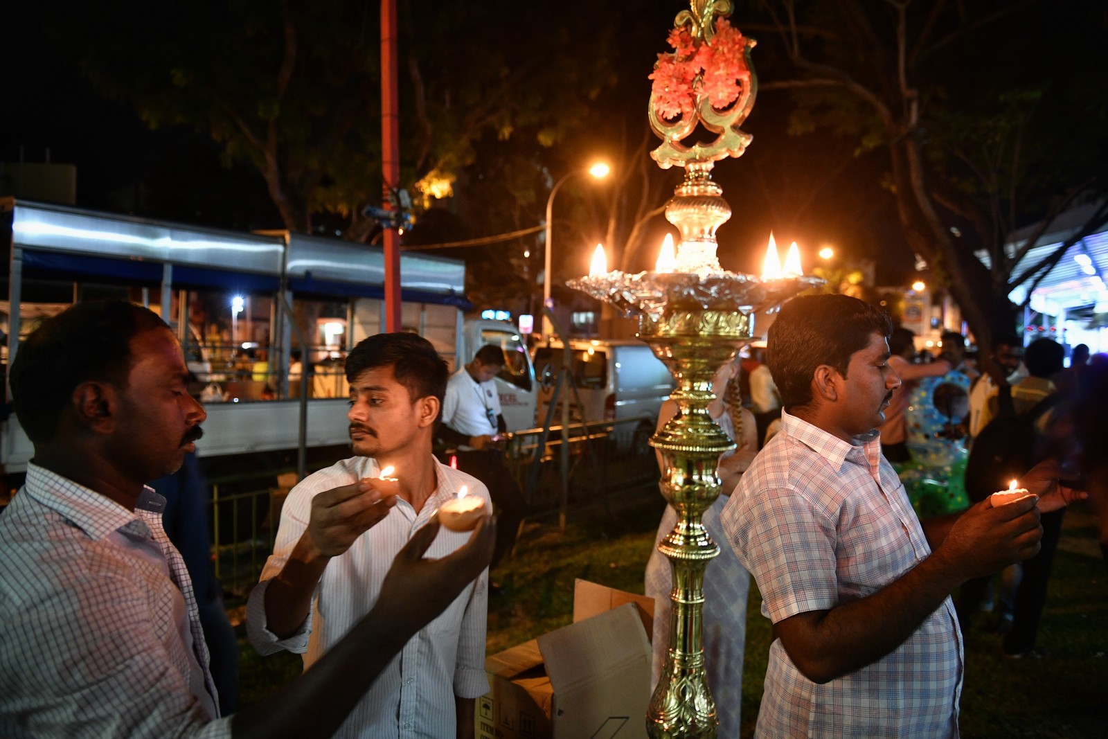 Heres How Diwali Or Deepavali Is Celebrated Around The World News