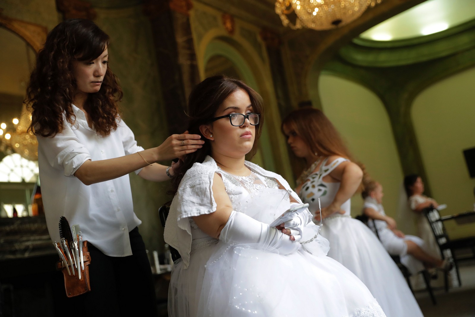 Challenging Beauty Standards Dwarf Fashion Show Kicks Off Paris