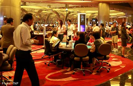 Ex-casino staff used disguise to trespass into MBS and ...