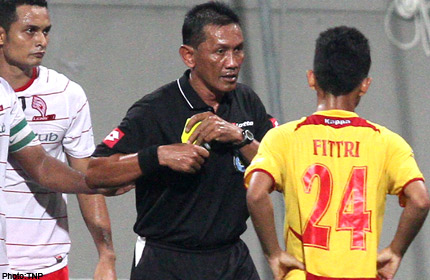 Ref On Kelong Charge Is Malaysian Cop