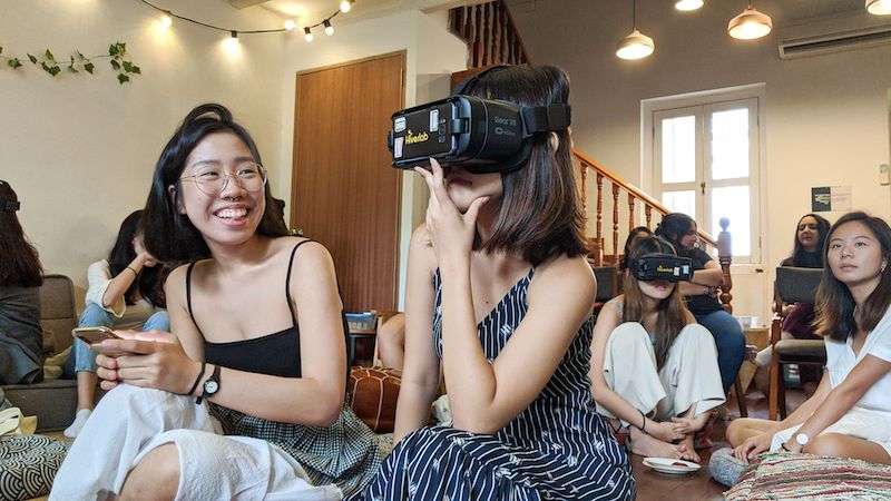 Virtual Reality Is Being Used To Help Girls Deal With Sexual Harassment