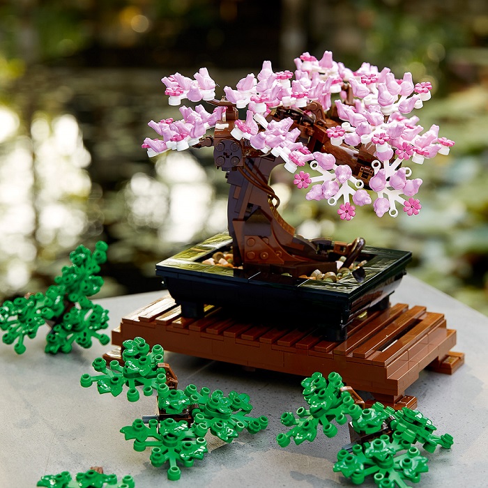 Lego's new collection lets you build your own bonsai tree or flower ...