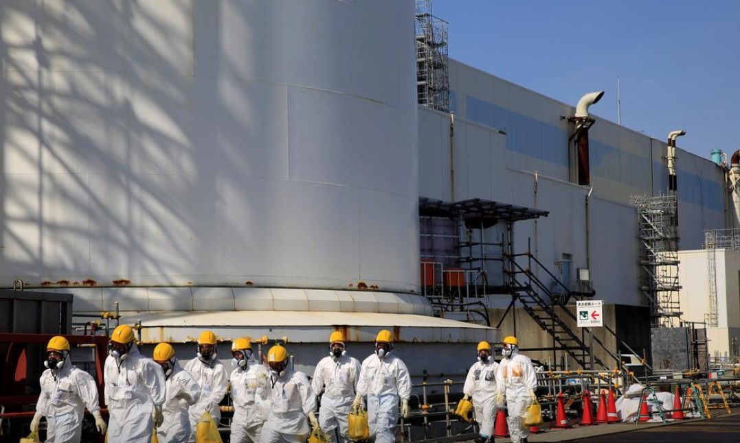 nuclear reactor meltdown japan melting