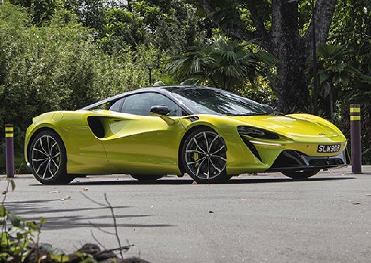 McLaren Artura Plug-in Hybrid 3.0 V6 adds electrification to the ...