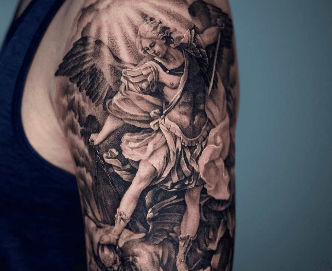 Lauren Julia Sim - Tattoo Artist - Luckie Tattoos | LinkedIn