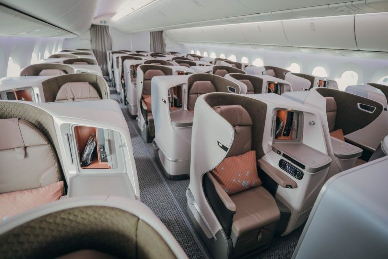 First look on board Singapore Airlines' newest Boeing 787-10 Dreamliner ...