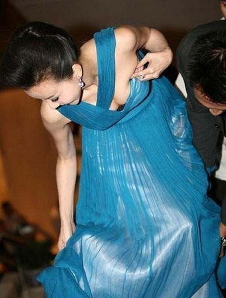 20 disastrous K-pop wardrobe malfunctions, Entertainment News - AsiaOne