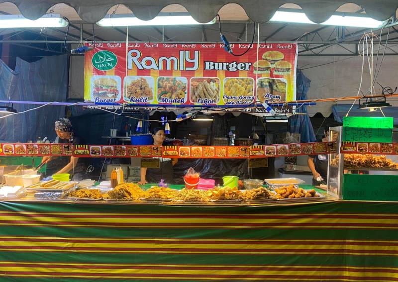 Return of the pasar malam Expect Ramly burgers and Thai milk tea in