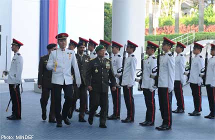 Indonesian army's chief of staff makes introductory visit to Singapore ...