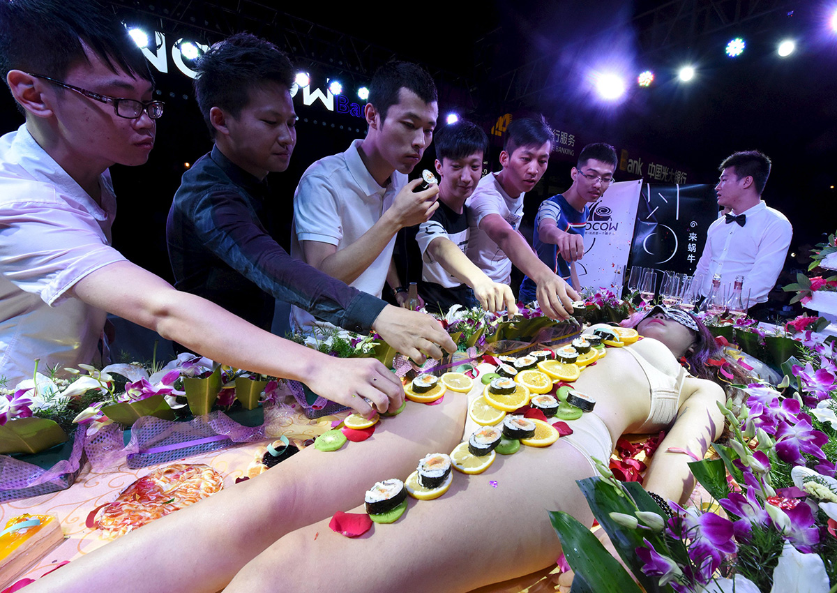 Nyotaimori Токио