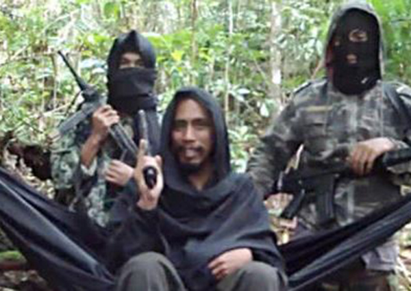 Indonesia scours a jungle for country's most-wanted man, Asia News ...