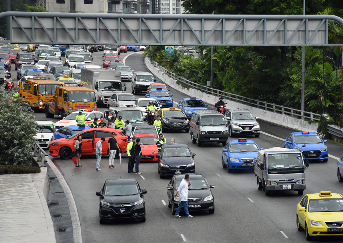 tampa traffic accidents yesterday