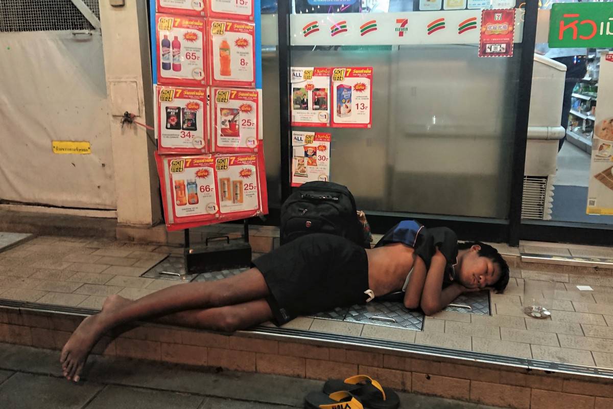 The Children In Bangkok Who Live On The Street Runaway