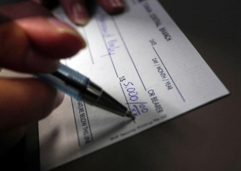 Step-by-step guide to cheque deposit: How to make sure it doesn't get