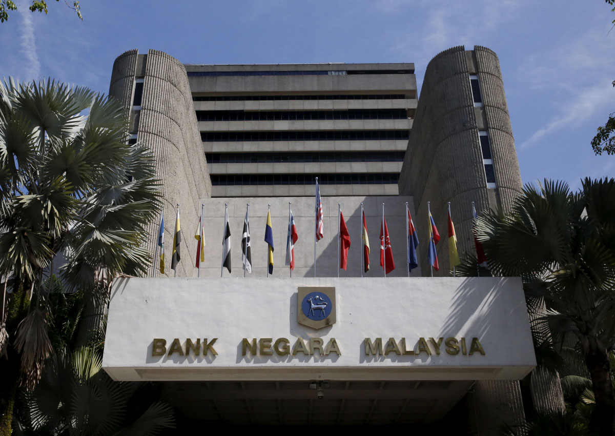 Ringgit expected to slide to 4.70 per US dollar by mid ...