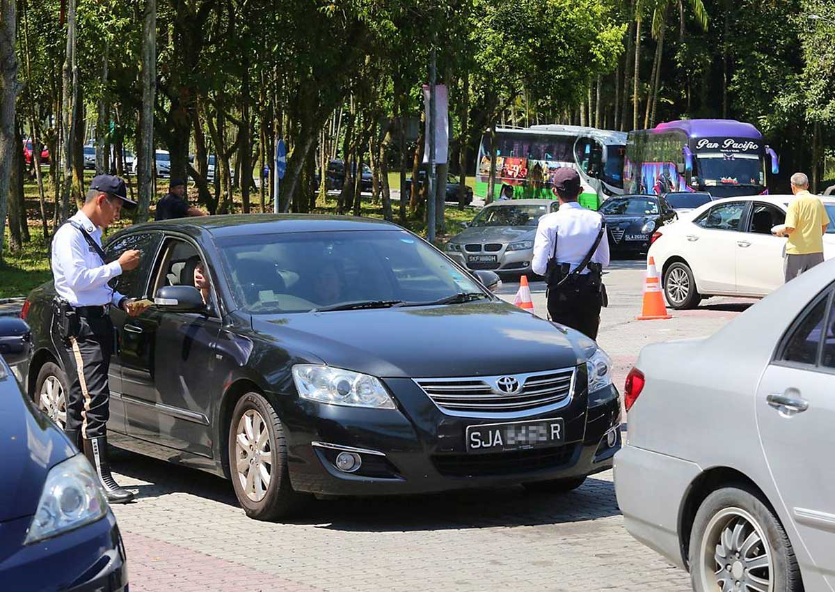 Johor Blitz Targets S'pore Motorists With Unpaid Fines 