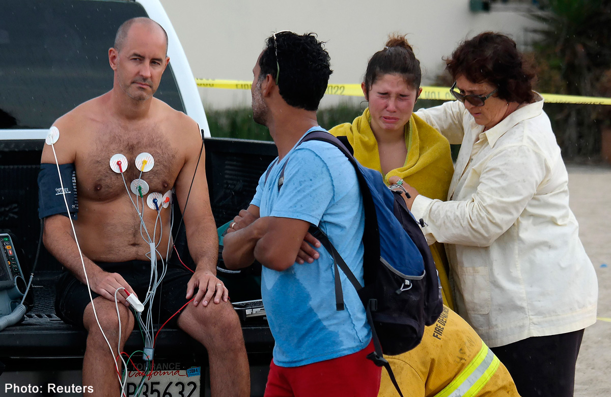 One Killed Several Hurt As Lightning Strikes Venice Beach World News Asiaone