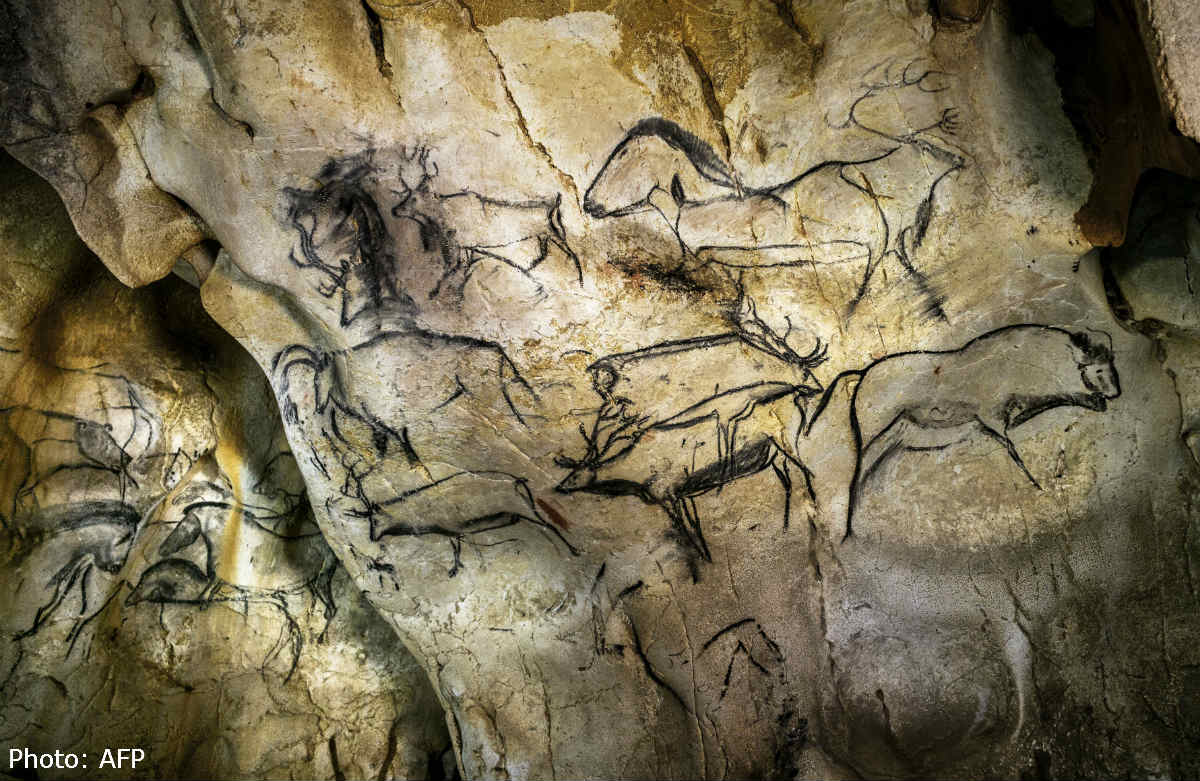 French cave home to earliest drawings wins World Heritage status, World