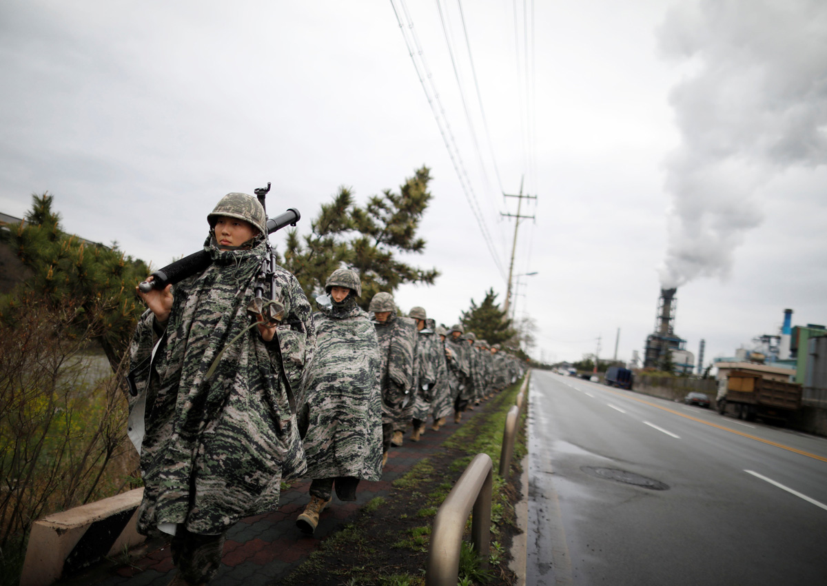 South Korea, US To Announce Suspension Of Major Military Drills This ...