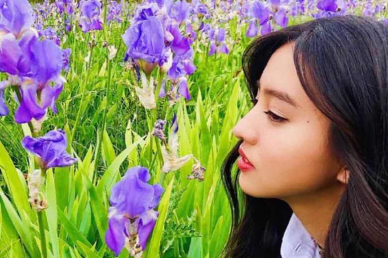 Japanese Heartthrob Takuya Kimura S Daughter Makes Blooming Start