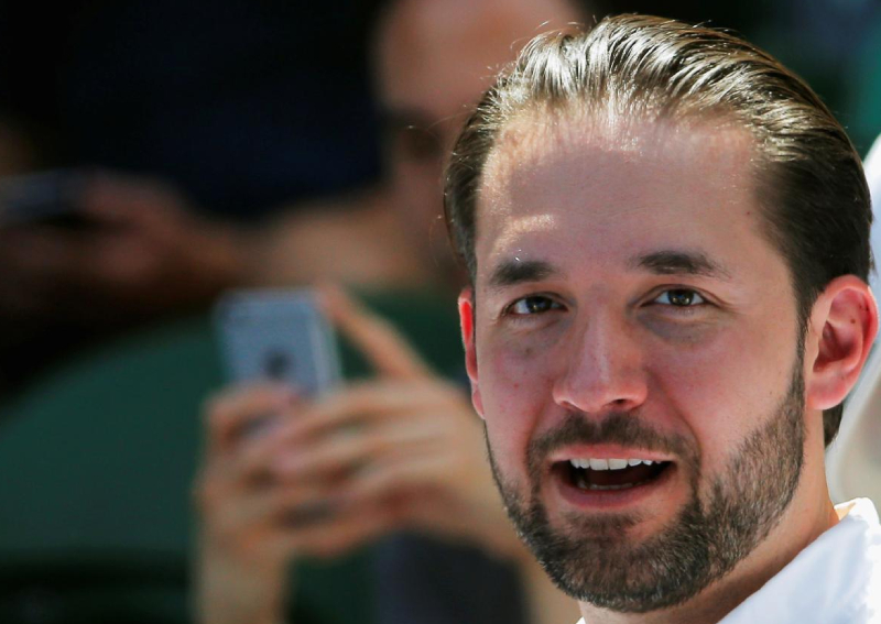 Reddit co-founder Ohanian resigns from board, wants a black candidate to take over, Digital