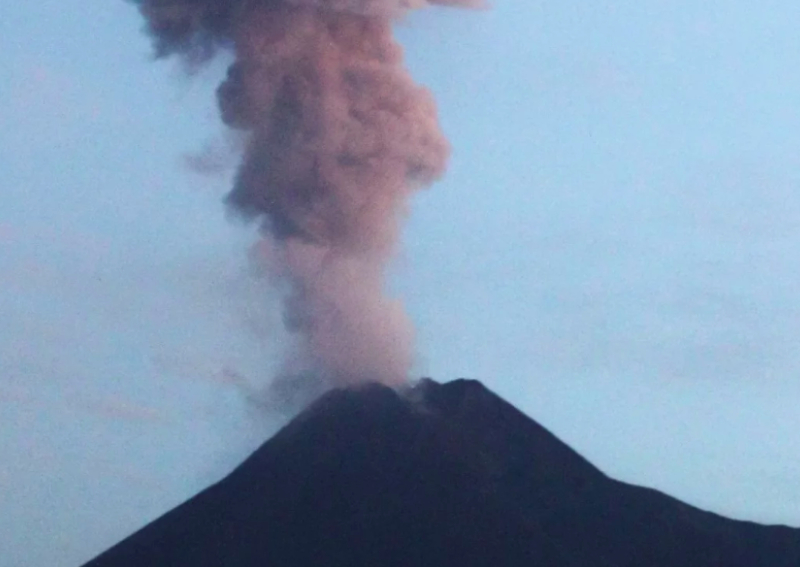 Indonesia Shuts Airport After Java Volcano Erupts, Asia News - AsiaOne