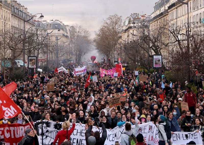 Clashes as French protesters rally against Macron's pension bill, World ...