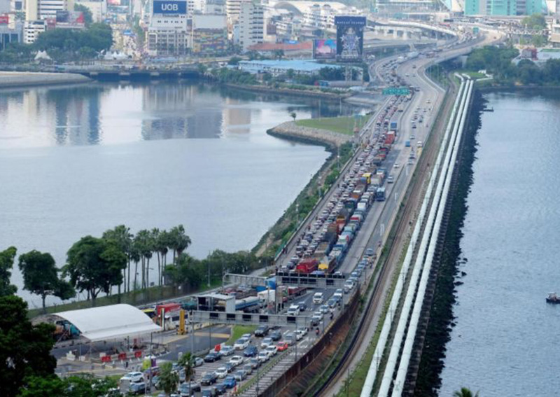 Singapore's Ban Causes Jam At Causeway And Second Link 