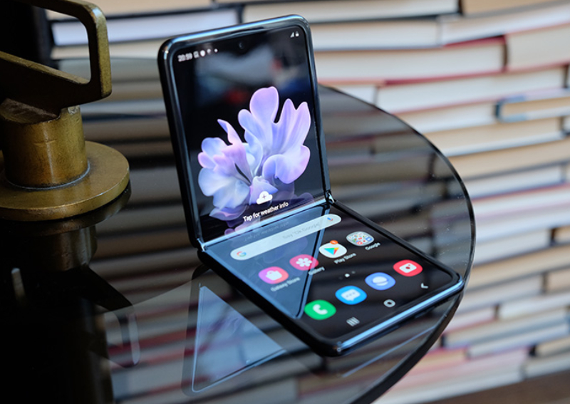 Demand for foldable OLED displays to surge a hundredfold by 2025 ...