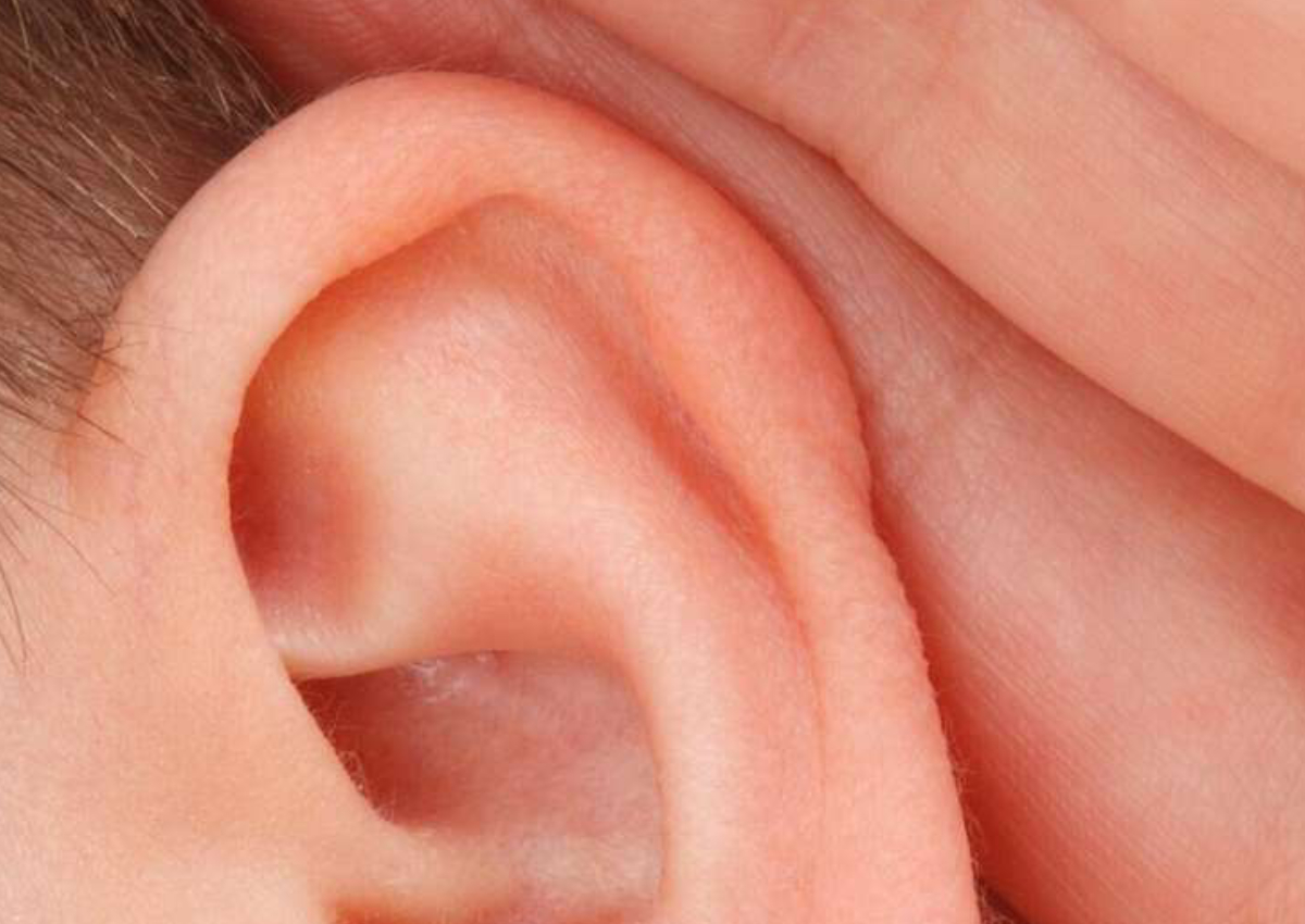 everything-you-need-to-know-about-hearing-aid-earmolds-vs-open-fit-domes