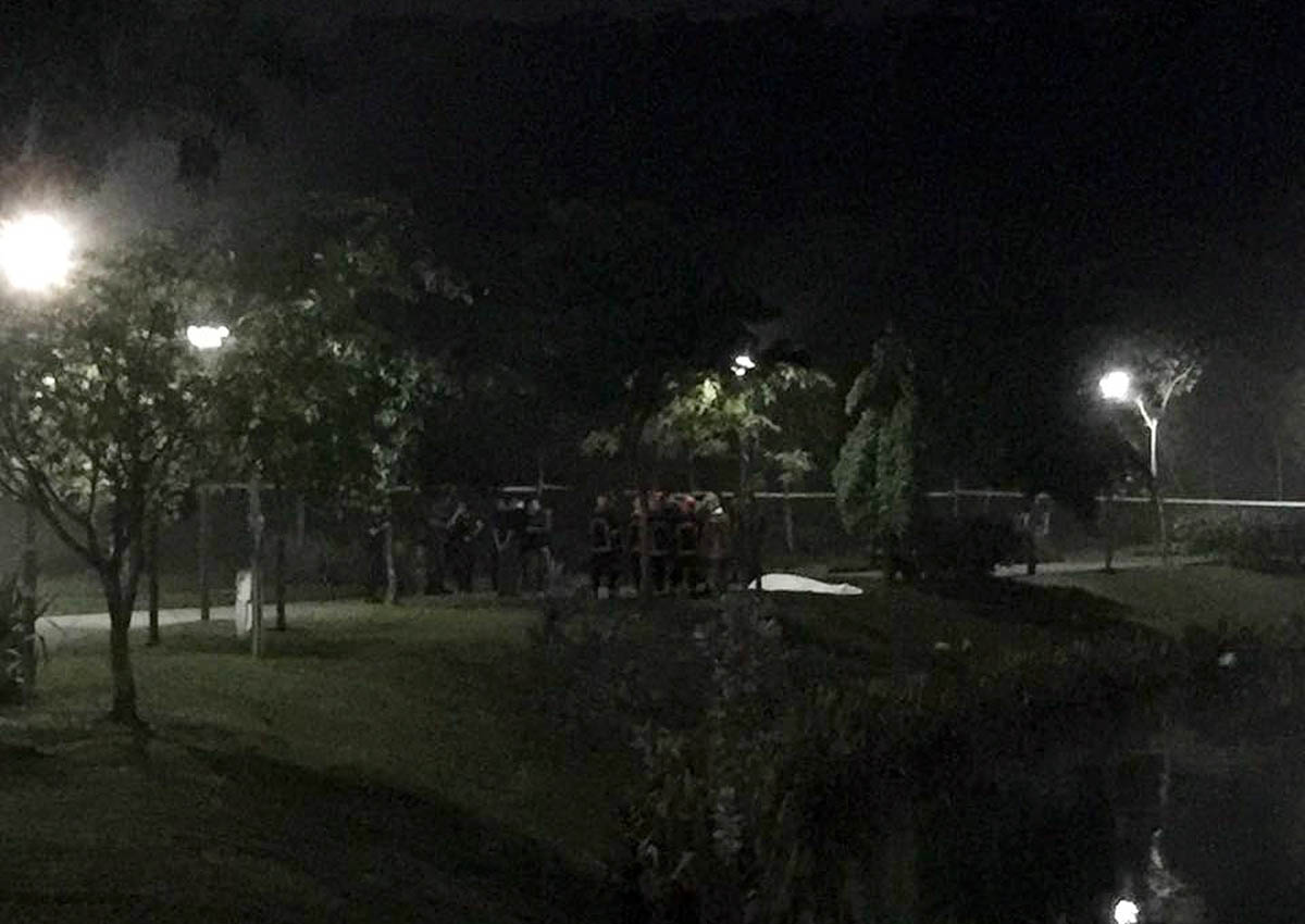 Man drowns during police raid at Punggol Waterway Park, Singapore News ...