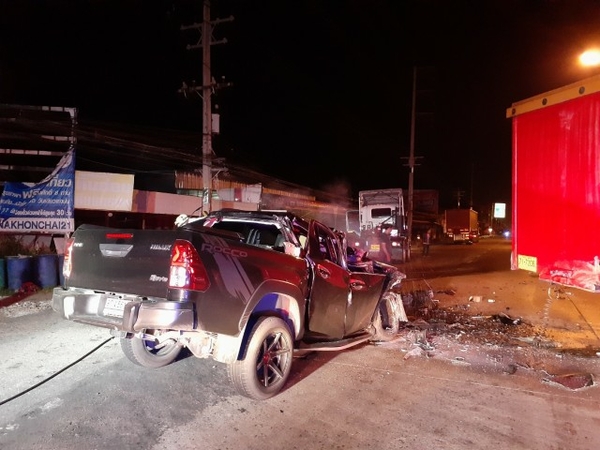 Pickup Driver Killed After Vehicle Smashes Into Trailer Truck In Thailand Asia News Asiaone