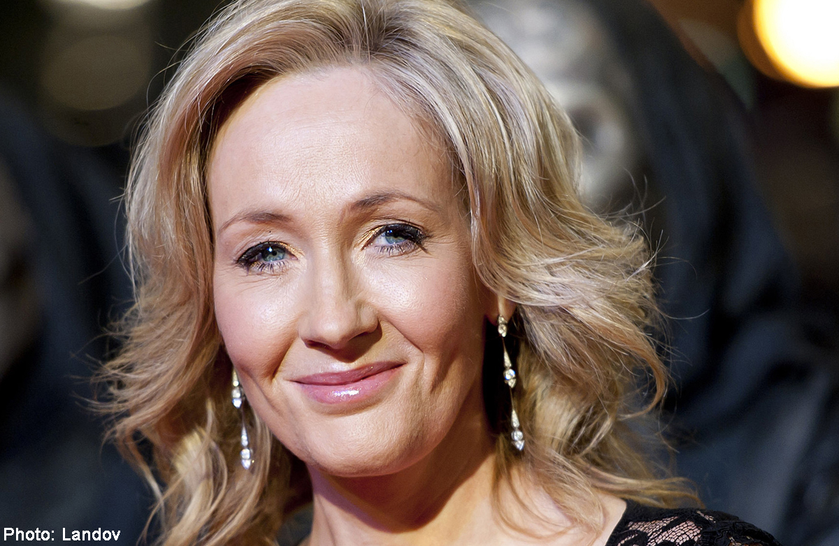 Three new JK Rowling wizard movies due from 2016.