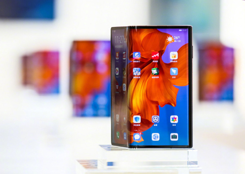 foldable huawei phone price