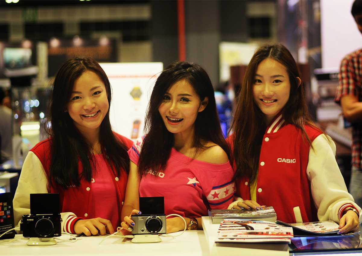 Confessions of a Comex booth babe, Singapore News - AsiaOne