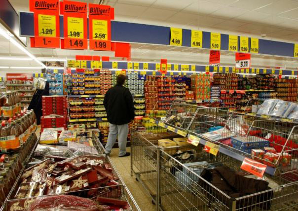 Extortionist demands millions by poisoning supermarket food in Germany ...