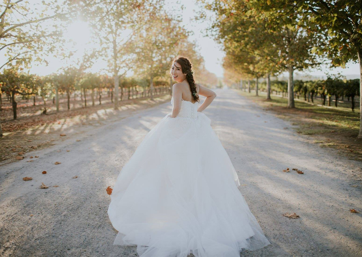 alice olivia white dress