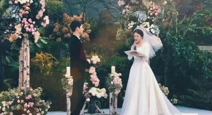 Song Hye Kyo S 12 0 Wedding Bouquet Said To Cost More Than Her Ring Entertainment News Asiaone