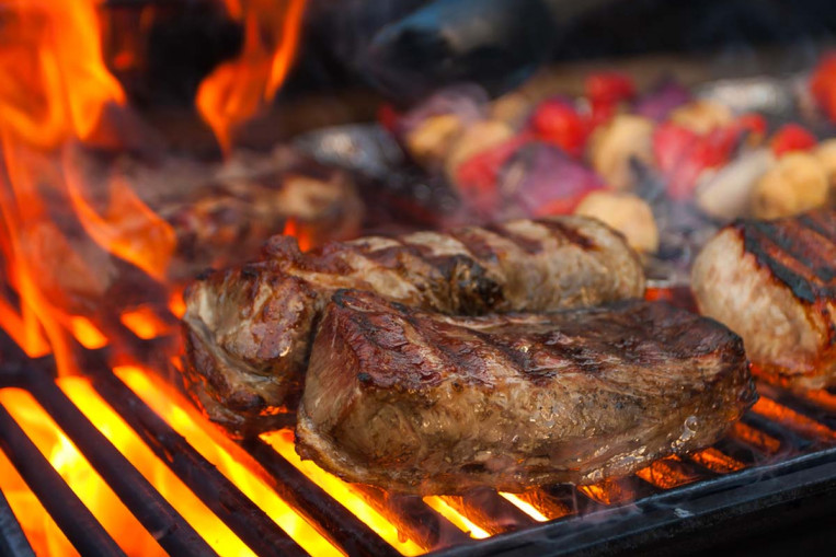 consuming-charred-meat-may-up-kidney-cancer-risk-health-health-news