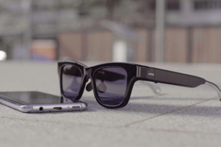 Solos Smart Glasses: Wellbeing & Fashion Styles All in One, Business