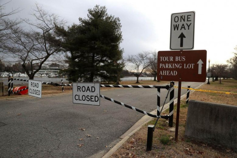 National parks, aid for poor hit as US government shutdown drags on