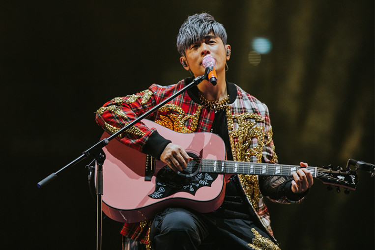 Jay Chou encourages fans at his concert to 'stalk' his ...