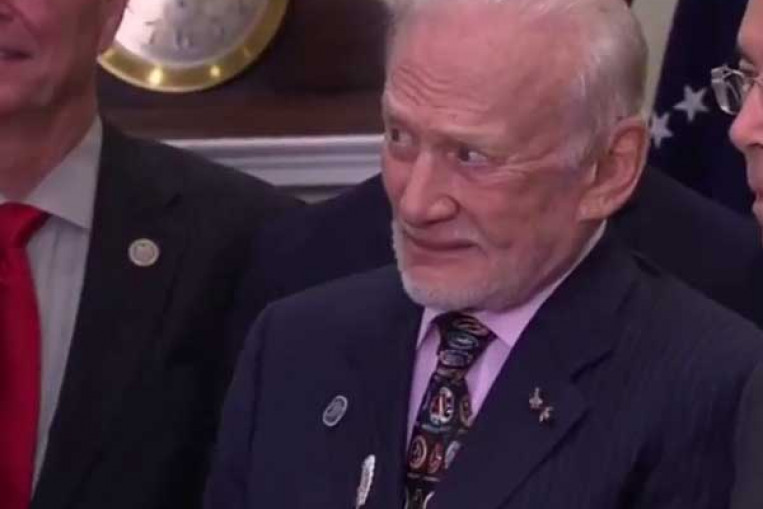 Watch Buzz Aldrin's Face When Trump Talks Space, World News - AsiaOne