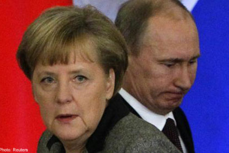 Cold War Past Shapes Complex Merkel-Putin Relationship, World News ...