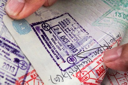 Singaporean detained at Johor checkpoint for 'reversed' stamp in ...