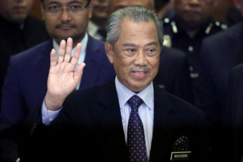 Malaysian PM delays confidence vote, says coronavirus battle takes priority